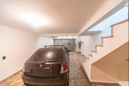 Casa à venda com 95m², 2 quartos e 3 vagas Casa à venda com 95m², 2 quartos e 3 vagasGaragem