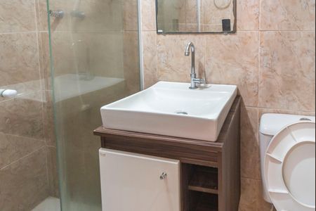 Casa à venda com 95m², 2 quartos e 3 vagas Casa à venda com 95m², 2 quartos e 3 vagasBanheiro da Área de Serviço