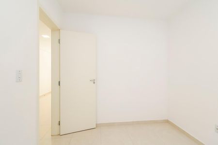 Quarto 1 de apartamento à venda com 2 quartos, 47m² em Vila Carmosina, São Paulo