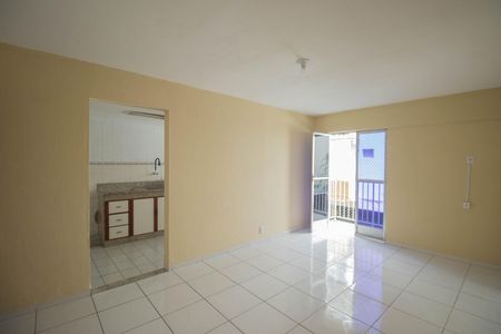 Sala de apartamento para alugar com 2 quartos, 59m² em Mutondo, São Gonçalo