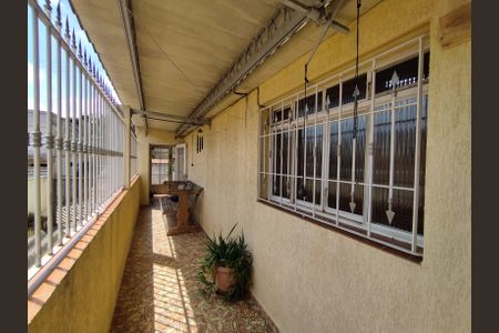 Casa à venda com 216m², 3 quartos e 3 vagasQuintal 