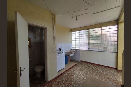 Casa à venda com 216m², 3 quartos e 3 vagasÁrea de Serviço