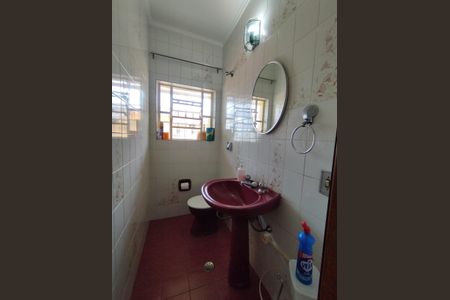 Casa à venda com 216m², 3 quartos e 3 vagasLavabo 