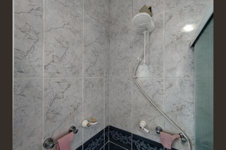 Casa à venda com 216m², 3 quartos e 3 vagasBanheiro - torneira