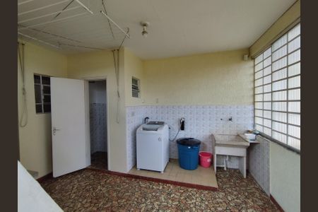 Casa à venda com 216m², 3 quartos e 3 vagasÁrea de Serviço