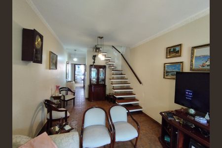 Casa à venda com 216m², 3 quartos e 3 vagasSala 