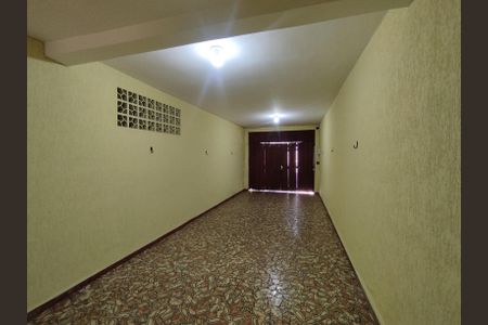 Casa à venda com 216m², 3 quartos e 3 vagasSalão 