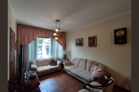 Casa à venda com 216m², 3 quartos e 3 vagasSala 