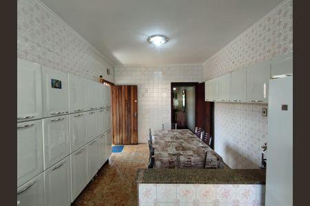 Casa à venda com 216m², 3 quartos e 3 vagasCozinha - Torneira