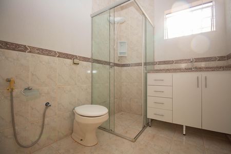 Casa de condomínio para alugar com 350m², 3 quartos e 4 vagas Casa de condomínio para alugar com 350m², 3 quartos e 4 vagasBanheiro Social