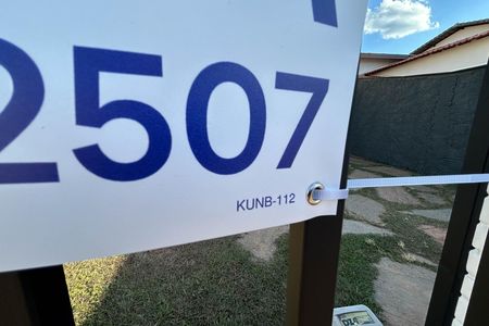 Casa de condomínio para alugar com 350m², 3 quartos e 4 vagas Casa de condomínio para alugar com 350m², 3 quartos e 4 vagasPlaca