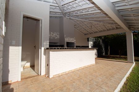 Casa de condomínio para alugar com 350m², 3 quartos e 4 vagas Casa de condomínio para alugar com 350m², 3 quartos e 4 vagasChurrasqueira