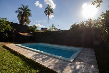 Casa de condomínio para alugar com 350m², 3 quartos e 4 vagas Casa de condomínio para alugar com 350m², 3 quartos e 4 vagasPiscina
