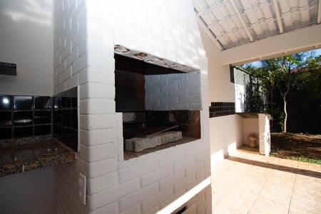 Casa de condomínio para alugar com 350m², 3 quartos e 4 vagas Casa de condomínio para alugar com 350m², 3 quartos e 4 vagasChurrasqueira
