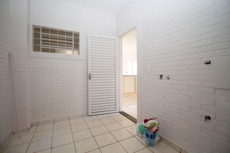 Casa de condomínio para alugar com 350m², 3 quartos e 4 vagas Casa de condomínio para alugar com 350m², 3 quartos e 4 vagasÁrea de Serviço