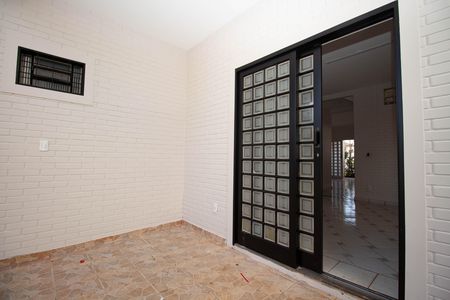 Casa de condomínio para alugar com 350m², 3 quartos e 4 vagas Casa de condomínio para alugar com 350m², 3 quartos e 4 vagasVaranda