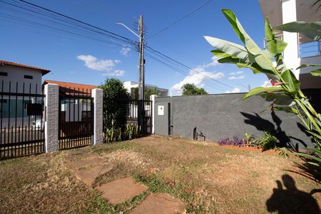 Casa de condomínio para alugar com 350m², 3 quartos e 4 vagas Casa de condomínio para alugar com 350m², 3 quartos e 4 vagasQuintal