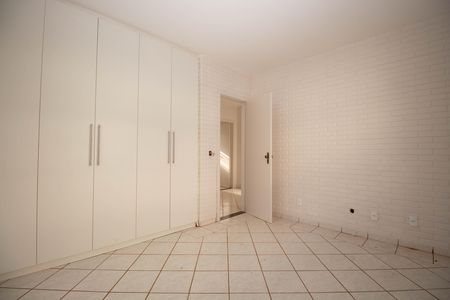 Casa de condomínio para alugar com 350m², 3 quartos e 4 vagas Casa de condomínio para alugar com 350m², 3 quartos e 4 vagasQuarto 1