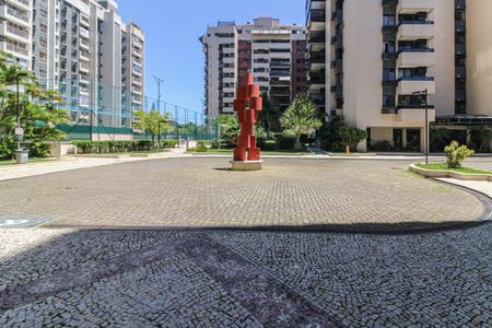 Apartamento para alugar com 160m², 3 quartos e 3 vagas Apartamento para alugar com 160m², 3 quartos e 3 vagasÁrea comum