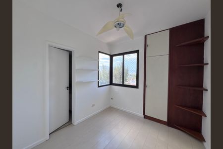 Apartamento para alugar com 160m², 3 quartos e 3 vagasSuíte 2 (Canadense)