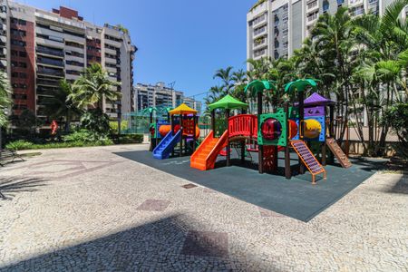 Apartamento para alugar com 160m², 3 quartos e 3 vagasÁrea comum