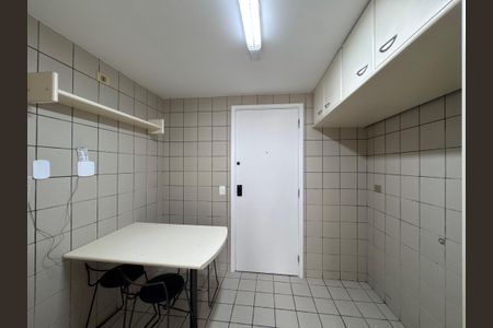 Apartamento para alugar com 160m², 3 quartos e 3 vagasCozinha e Área de Serviço