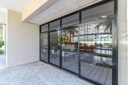 Apartamento para alugar com 160m², 3 quartos e 3 vagas Apartamento para alugar com 160m², 3 quartos e 3 vagasÁrea comum