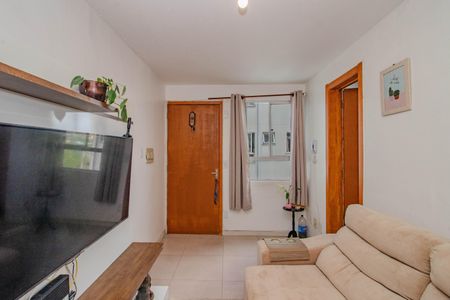 Sala de apartamento à venda com 2 quartos, 45m² em Rubem Berta, Porto Alegre
