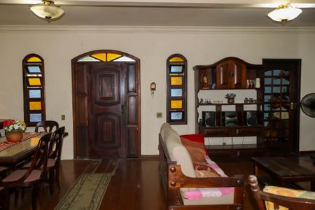 Casa à venda com 132m², 3 quartos e 1 vaga Casa à venda com 132m², 3 quartos e 1 vagaSala
