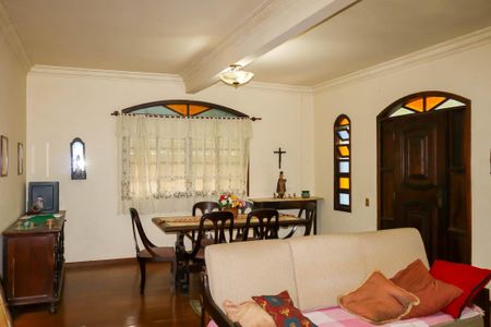 Casa à venda com 132m², 3 quartos e 1 vaga Casa à venda com 132m², 3 quartos e 1 vagaSala