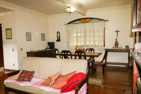 Sala de casa à venda com 3 quartos, 132m² em Encantado, Rio de Janeiro