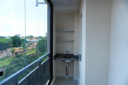 Apartamento para alugar com 60m², 2 quartos e 1 vagaSacada