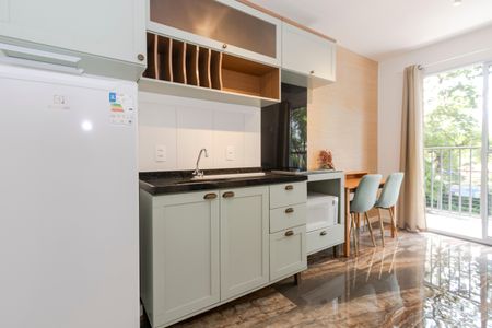 Sala/ Cozinha de apartamento para alugar com 1 quarto, 27m² em Campo Belo, São Paulo