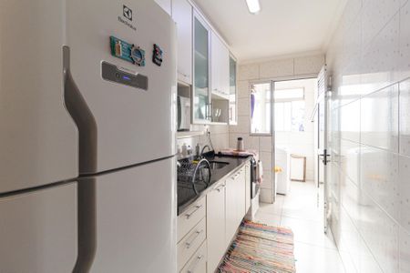 Apartamento à venda com 74m², 3 quartos e 1 vaga Apartamento à venda com 74m², 3 quartos e 1 vagaCozinha e área de serviço