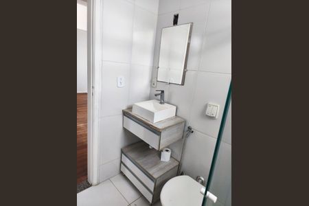 Apartamento à venda com 60m², 2 quartos e sem vaga Apartamento à venda com 60m², 2 quartos e sem vagaBanheiro
