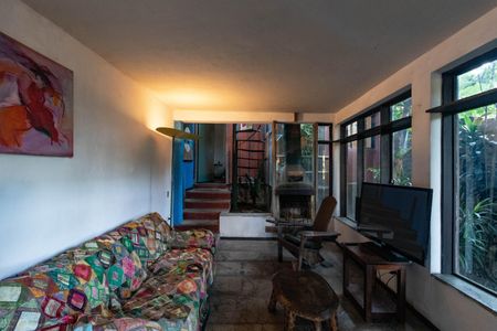 Sala de casa à venda com 7 quartos, 300m² em Vila Ipojuca, São Paulo