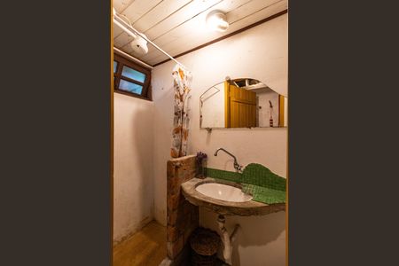 Casa à venda com 300m², 7 quartos e 5 vagasBanheiro 2