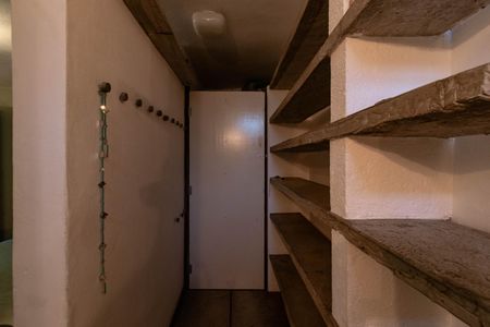 Casa à venda com 300m², 7 quartos e 5 vagasBanheiro da Suíte 1