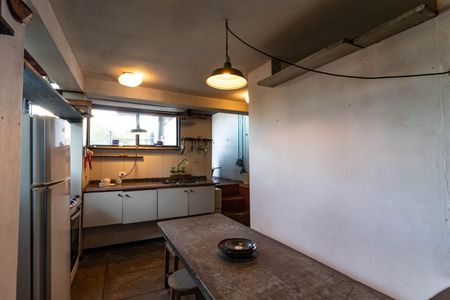 Casa à venda com 300m², 7 quartos e 5 vagasCozinha