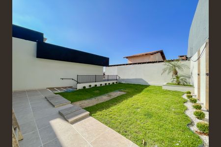 Casa de condomínio à venda com 64m², 2 quartos e 1 vaga Casa de condomínio à venda com 64m², 2 quartos e 1 vagaJardim