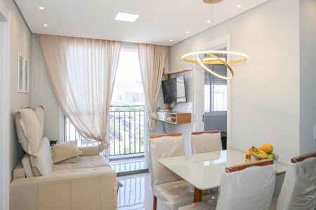 Apartamento à venda com 37m², 2 quartos e sem vaga Apartamento à venda com 37m², 2 quartos e sem vagaSala