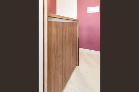 Apartamento para alugar com 42m², 2 quartos e sem vaga Apartamento para alugar com 42m², 2 quartos e sem vagaCozinha - Armários