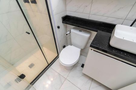 Apartamento para alugar com 42m², 2 quartos e sem vaga Apartamento para alugar com 42m², 2 quartos e sem vagaBanheiro