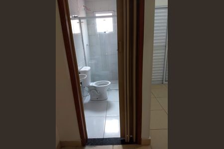 Banheiro de casa de condomínio à venda com 2 quartos, 77m² em Vila Ema, São Paulo