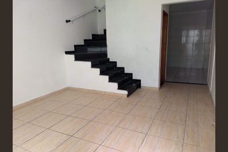 Sala de casa de condomínio à venda com 2 quartos, 77m² em Vila Ema, São Paulo