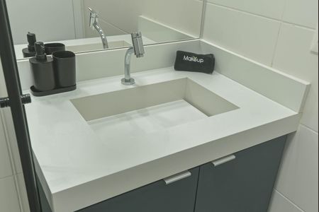 Studio para alugar com 28m², 1 quarto e sem vaga Studio para alugar com 28m², 1 quarto e sem vagaBanheiro