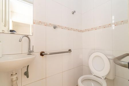 Casa à venda com 120m², 4 quartos e 2 vagasBanheiro 2