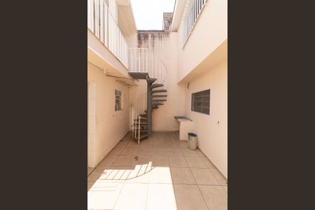 Casa à venda com 120m², 4 quartos e 2 vagasQuintal