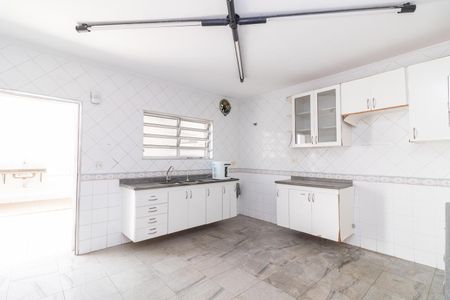 Casa à venda com 120m², 4 quartos e 2 vagasCozinha