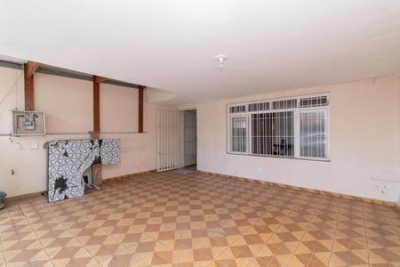 Casa à venda com 120m², 4 quartos e 2 vagasGaragem